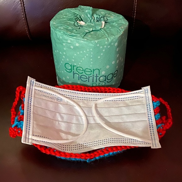 Hand-knitted Face Mask - Picture 5 of 12